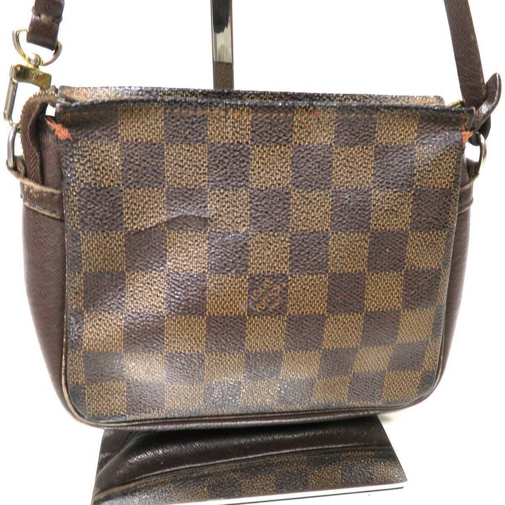 Louis Vuitton Damier Trousse Makeup - Picture 5 of 10